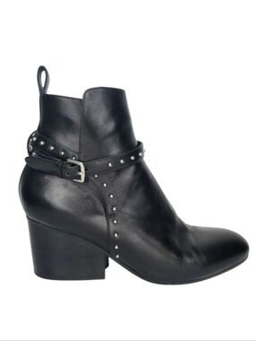 Hermès Black Leather Studded Buckle Strap Block Heel Ankle Boots